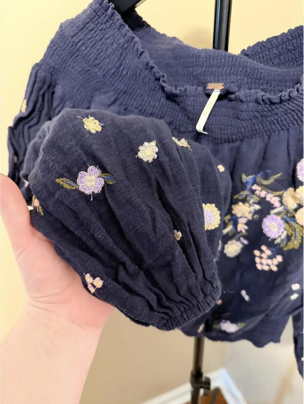 Free People Navy Embroidered Off Shoulder Peasant Top XS Boho Floral
